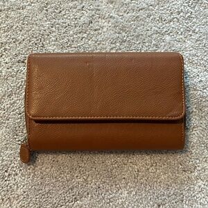 Brown Wallet - multifunctional many pockets!